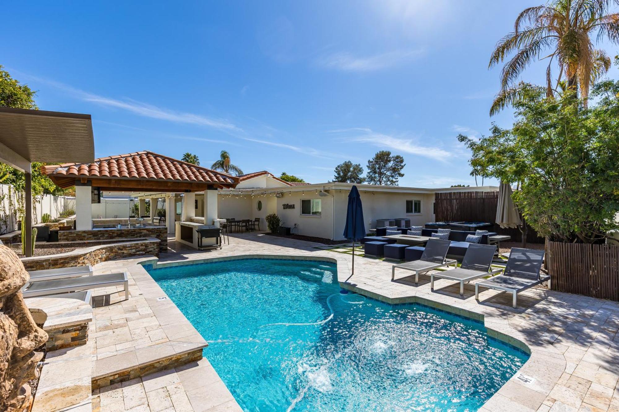 Outdoor Retreat Games And Fitness Make For Vacation Vibes Phoenix